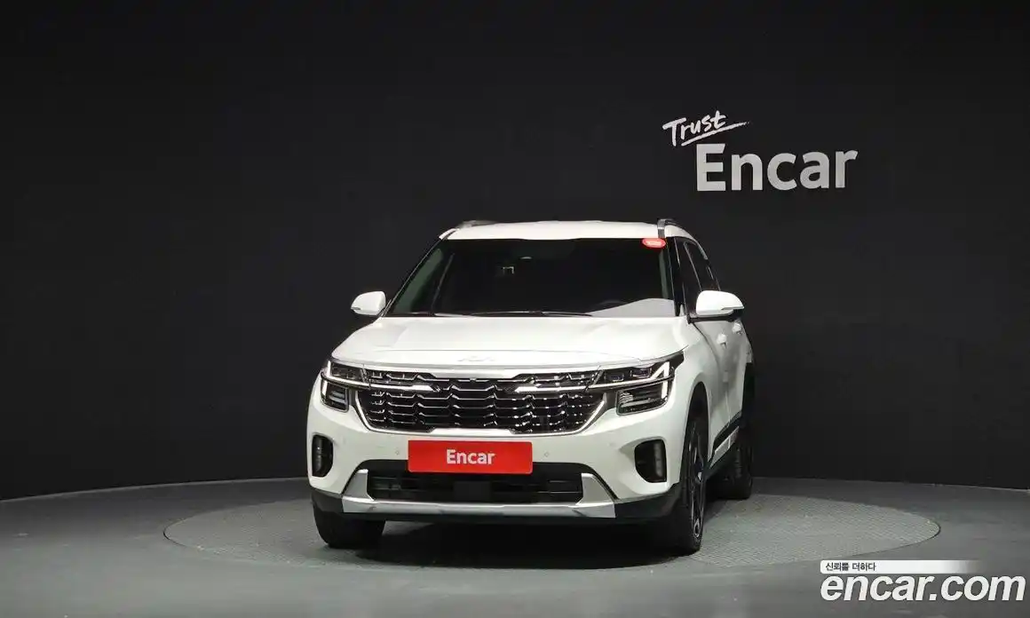 Kia Seltos 2023 1.6 Автомат в Москве № 115759, фото 7