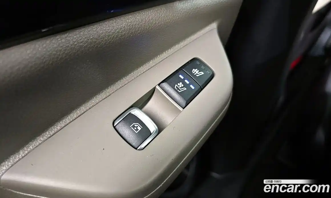 Kia Canival 2025 2.2 Автомат в Москве № 120054, фото 19