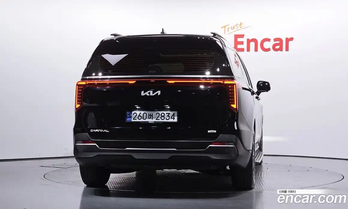 Kia Canival 2024 1.6 Автомат в Москве № 120864, фото 14