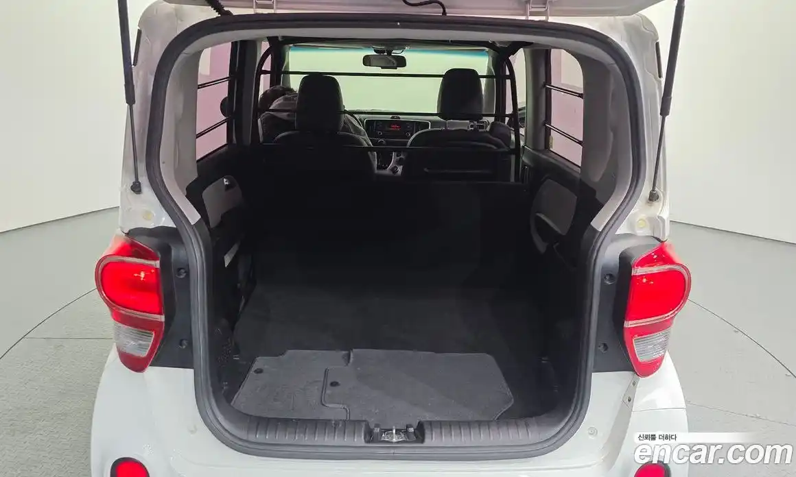 Kia Ray 2018 1.0 Автомат в Москве № 122172, фото 12