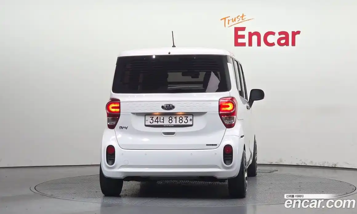 Kia Ray 2018 1.0 Автомат в Москве № 122172, фото 17