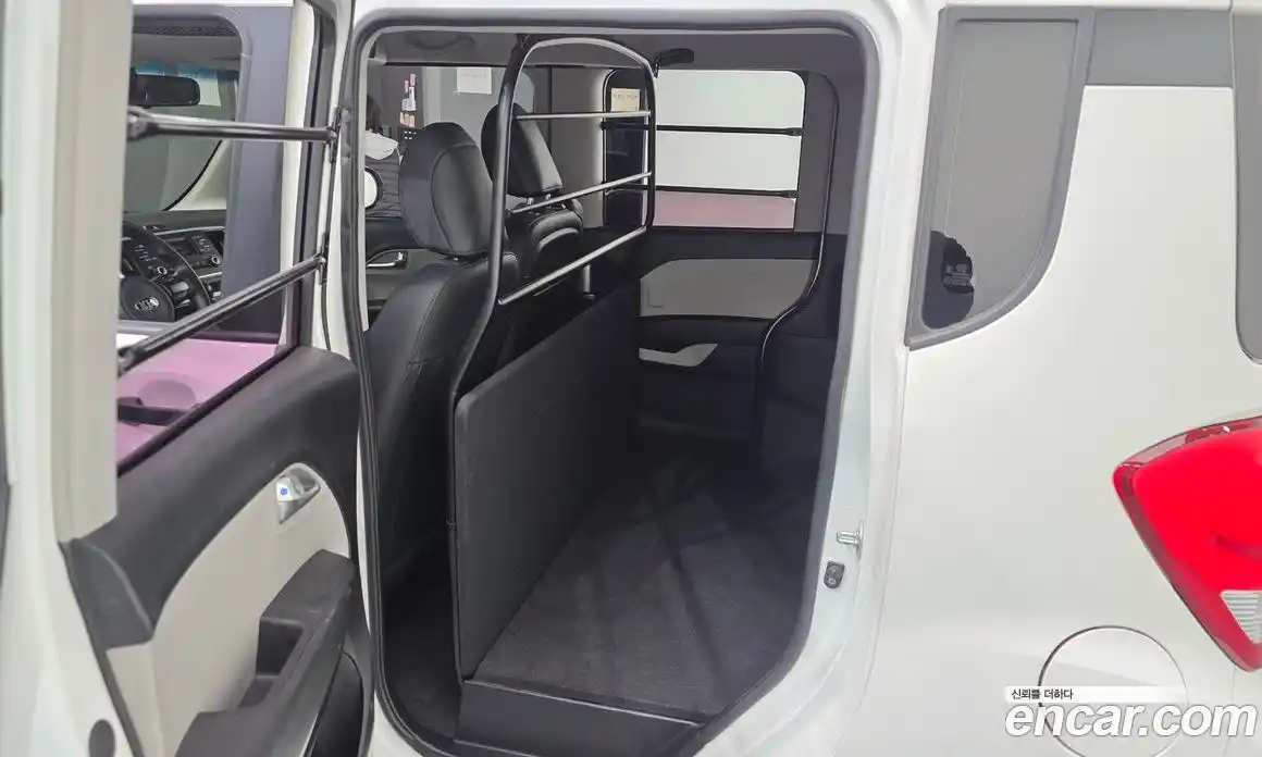 Kia Ray 2018 1.0 Автомат в Москве № 122172, фото 10