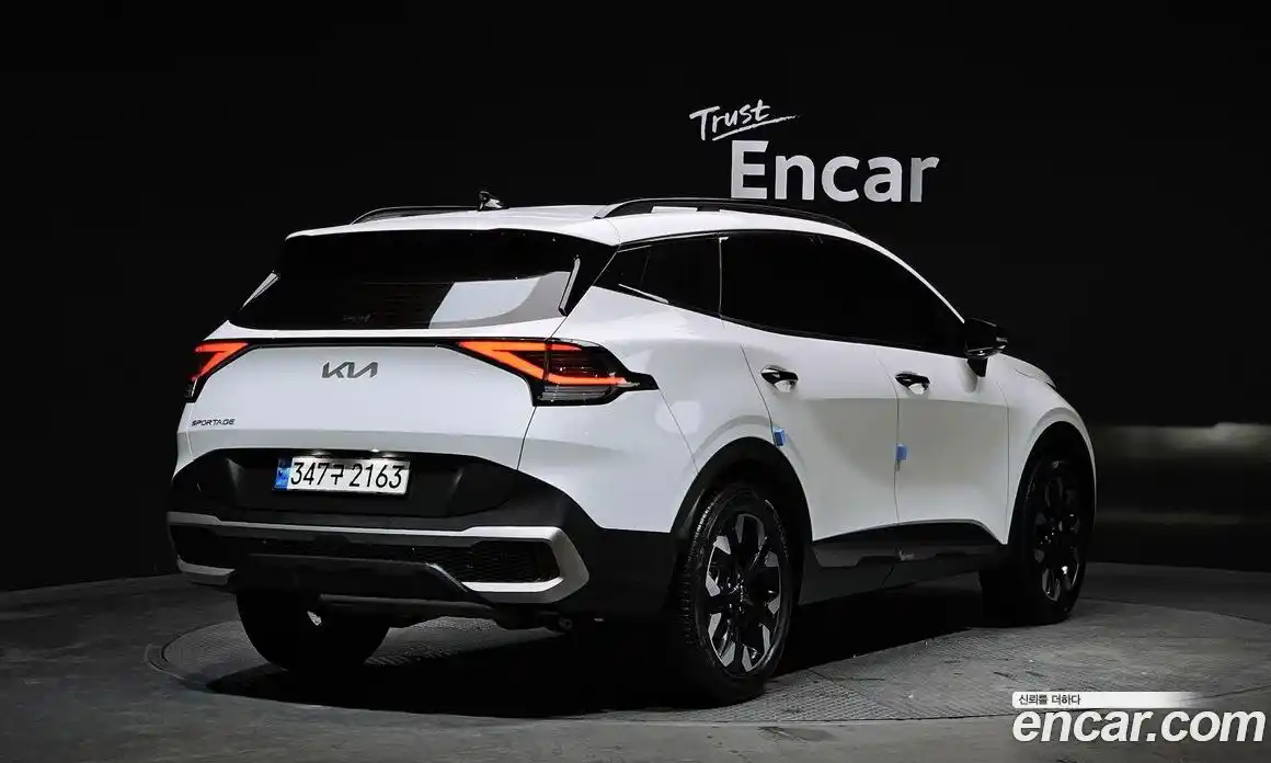 Kia Sportage 2022 1.6 Автомат в Москве № 123784, фото 1