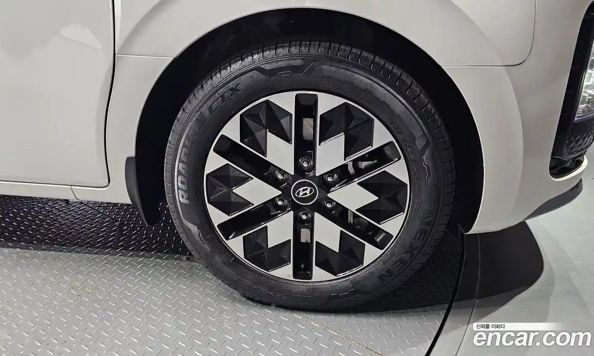 Hyundai Staria 2023 2.2 Автомат в Москве № 124976, фото 18