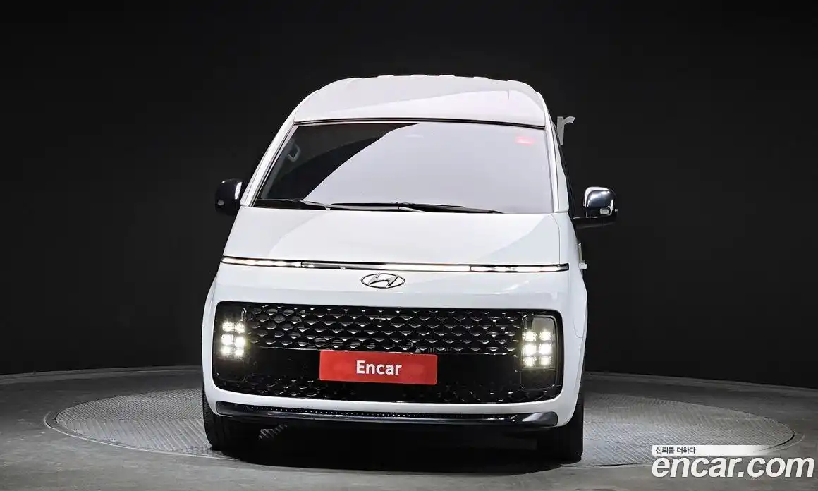 Hyundai Staria 2023 2.2 Автомат в Москве № 124976, фото 8