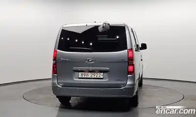 Hyundai Starex 2018 2.5 Автомат в Москве № 126807, миниатюра 9