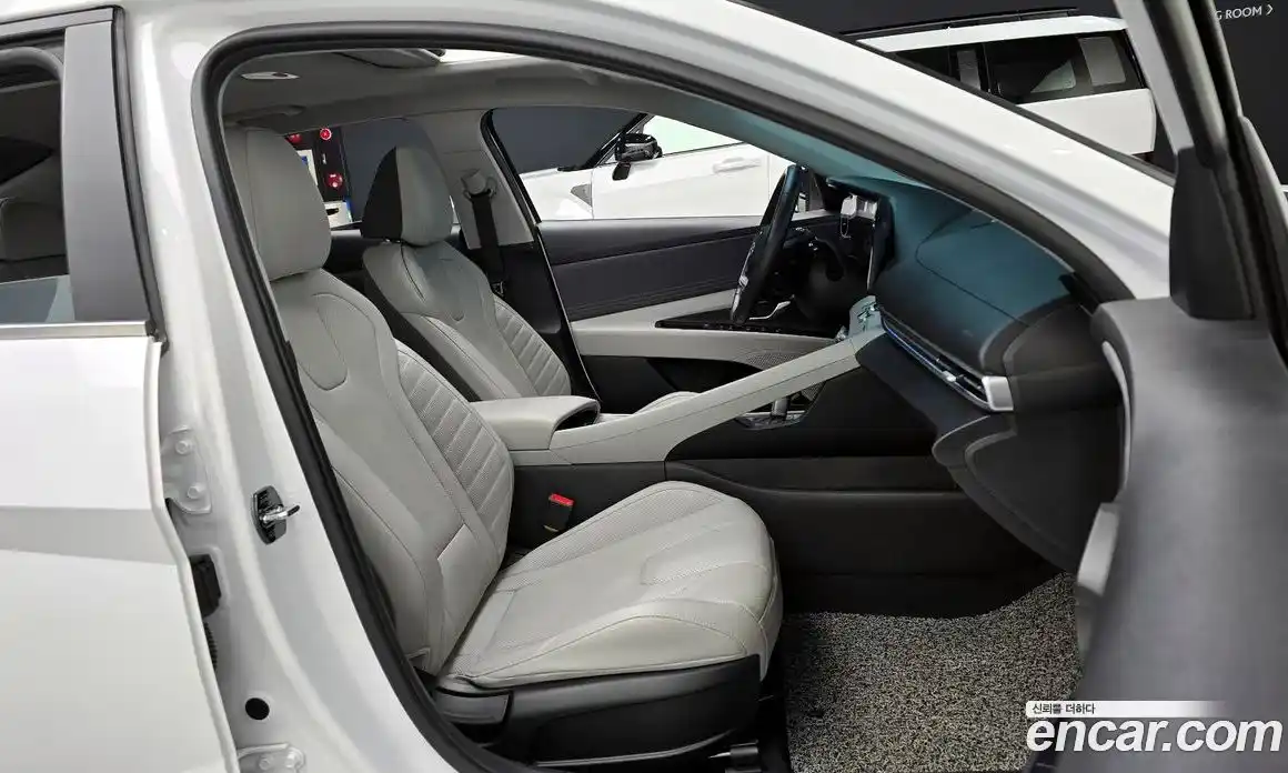 Hyundai Avante 2021 1.6 Автомат в Москве № 127033, фото 16