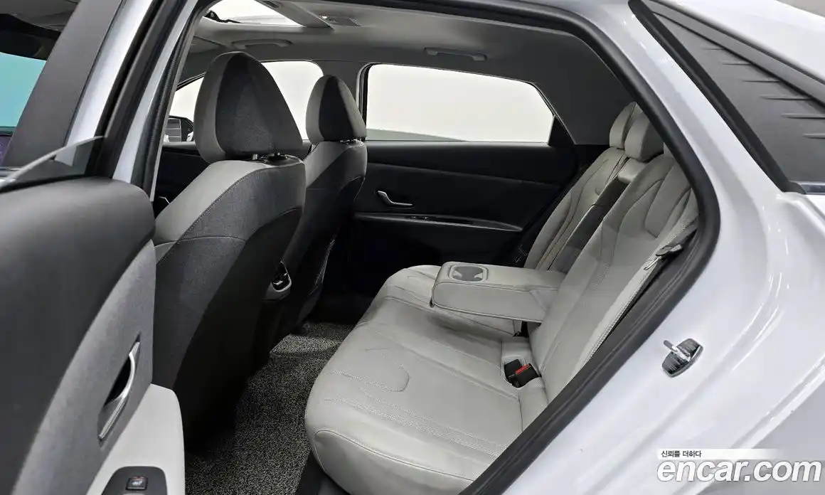 Hyundai Avante 2021 1.6 Автомат в Москве № 127033, фото 19