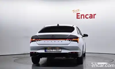 Hyundai Avante 2021 1.6 Автомат в Москве № 127033, миниатюра 4