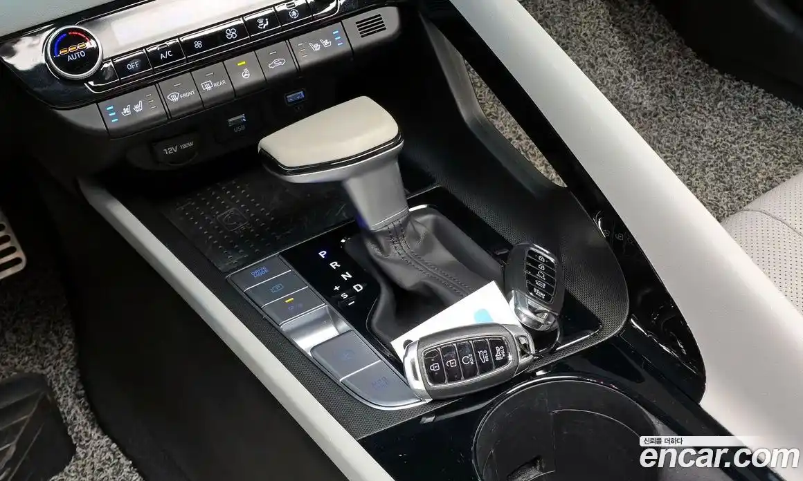 Hyundai Avante 2021 1.6 Автомат в Москве № 127033, фото 9