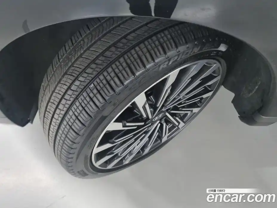 Hyundai Santa Fe 2025 2.5 Автомат в Москве № 130080, фото 20