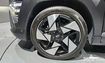 Hyundai Kona 2025 1.6 Автомат в Москве № 130878, миниатюра 5