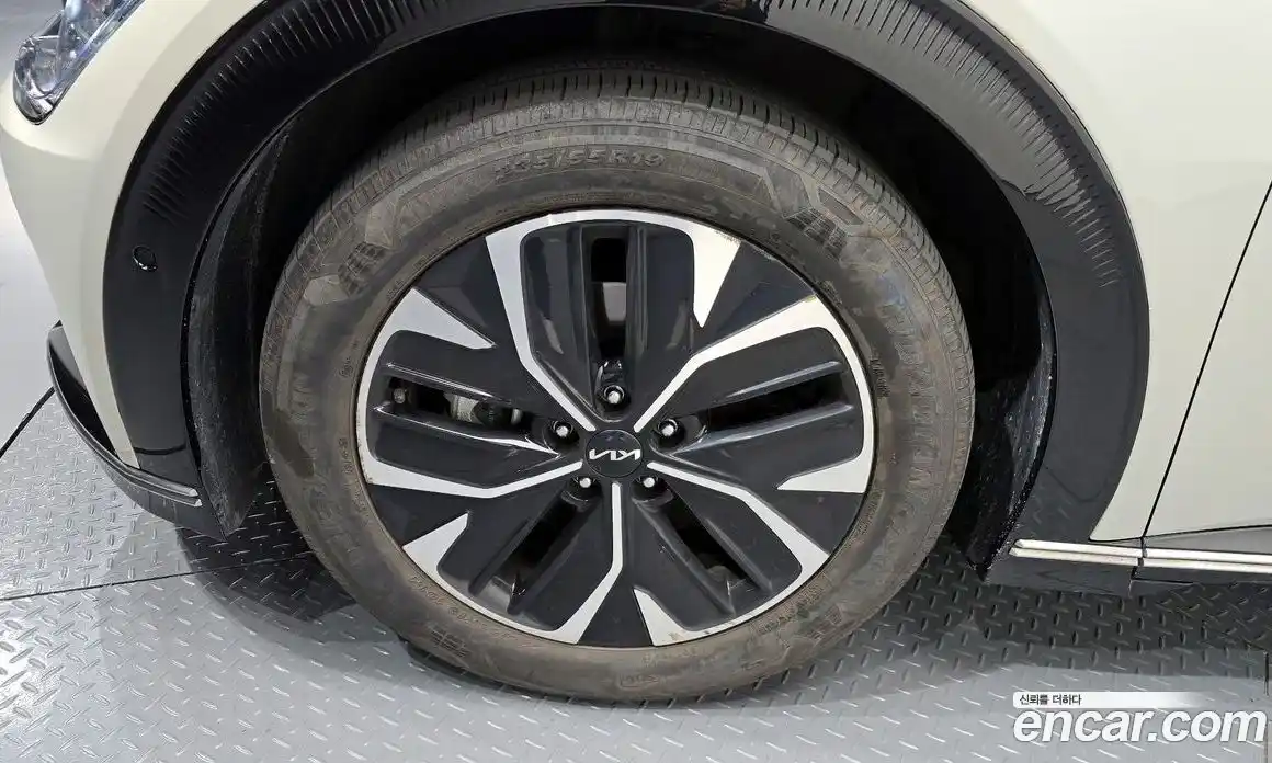 Kia EV6 2022 0.1 Автомат в Москве № 132242, фото 7