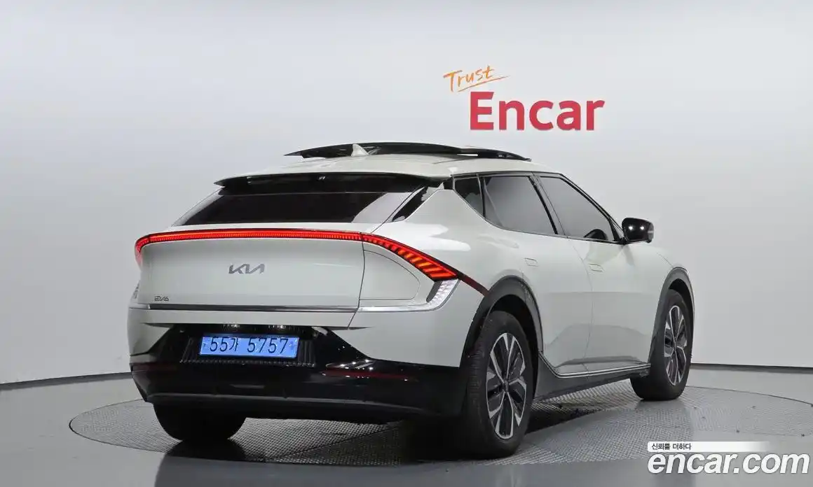 Kia EV6 2022 0.1 Автомат в Москве № 132242, фото 9