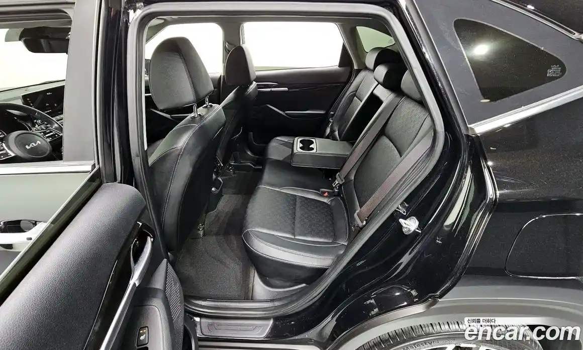 Kia Seltos 2023 1.6 Автомат в Москве № 132793, фото 20