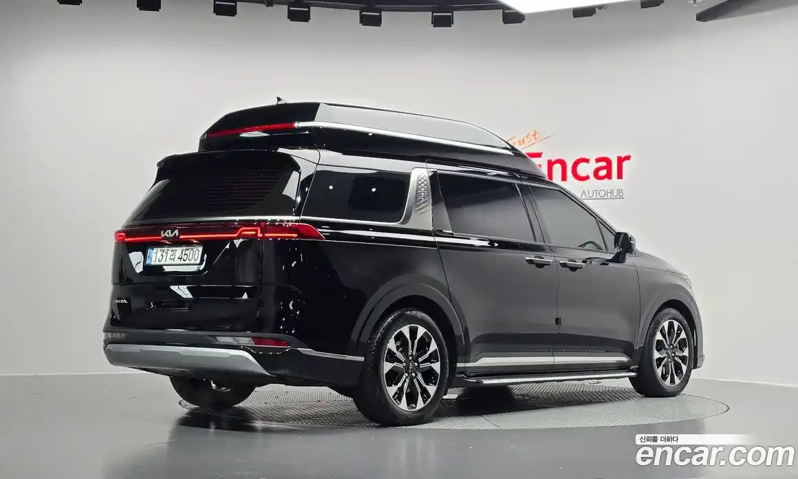 Kia Canival 2023 3.5 Автомат в Москве № 133191, фото 12