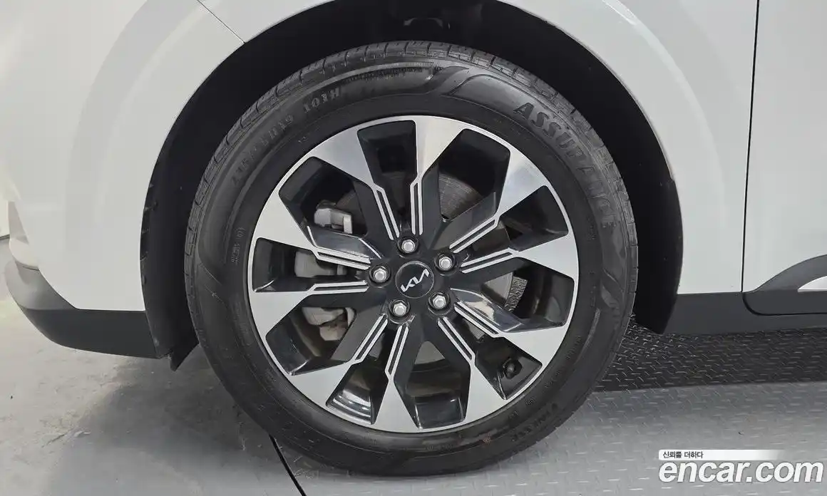 Kia Canival 2023 2.2 Автомат в Москве № 134239, фото 15