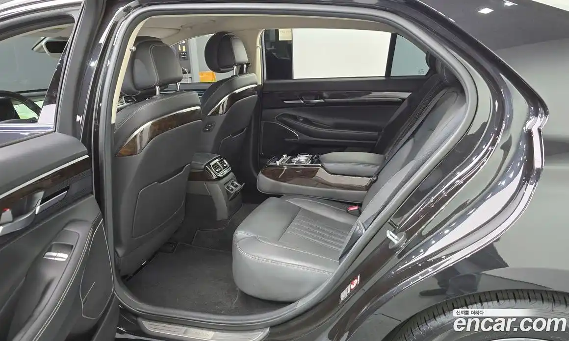 Genesis G90 2019 3.8 Автомат в Москве № 135227, фото 6