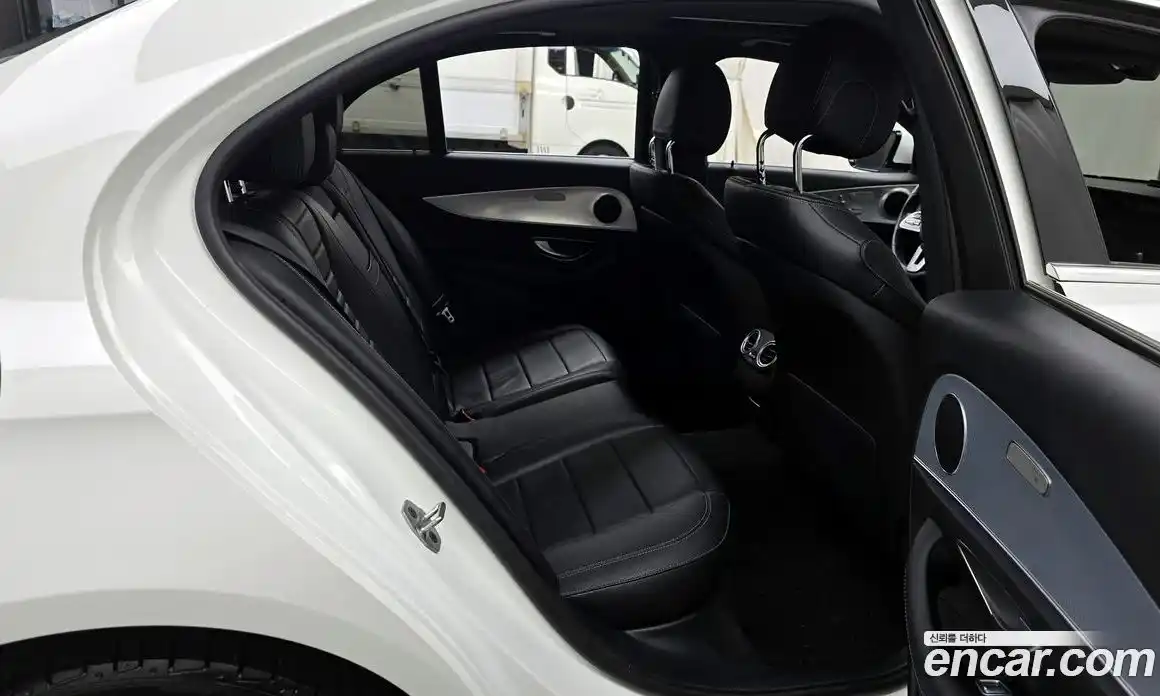 Mercedes-Benz E-Class 2020 2.0 Автомат в Москве № 137260, фото 12