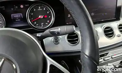 Mercedes-Benz E-Class 2020 2.0 Автомат в Москве № 137260, миниатюра 9