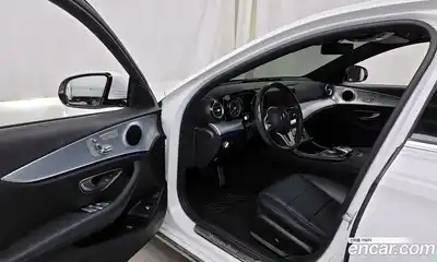 Mercedes-Benz E-Class 2020 2.0 Автомат в Москве № 137260, миниатюра 10