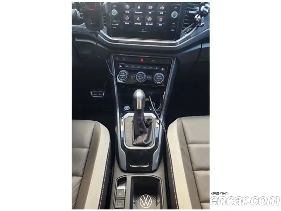 Volkswagen T-Roc 2022 2.0 Автомат в Москве № 141349, фото 8