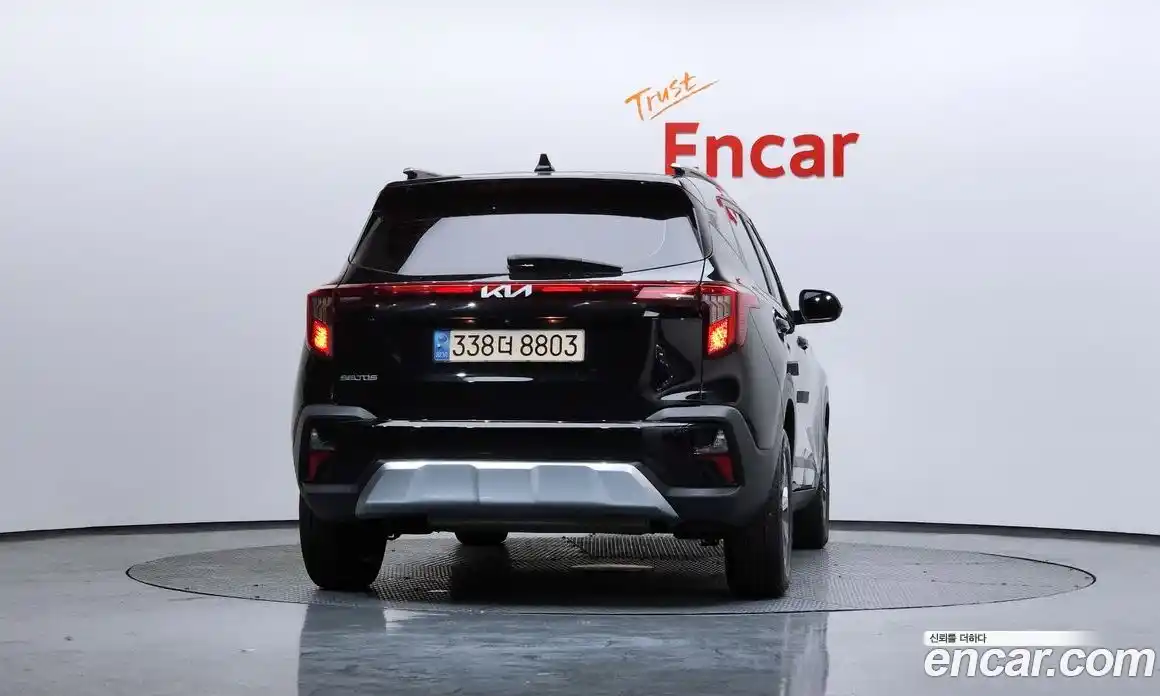 Kia Seltos 2023 1.6 Автомат в Москве № 14328, фото 13