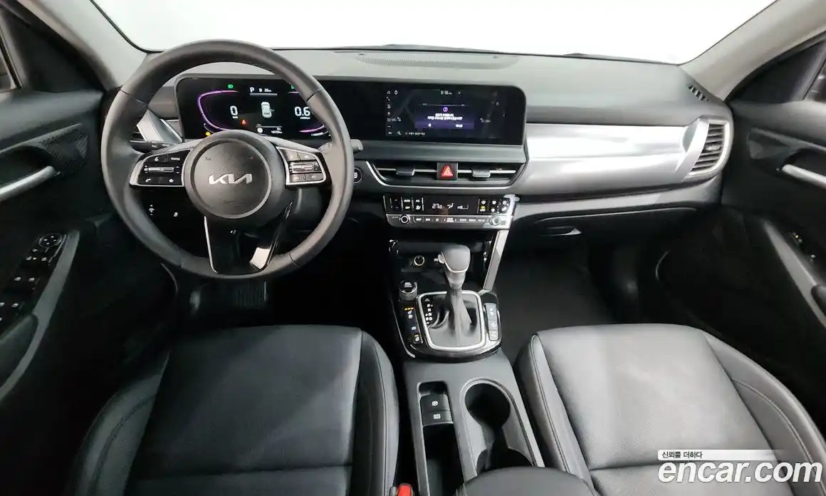 Kia Seltos 2023 1.6 Автомат в Москве № 14328, фото 2