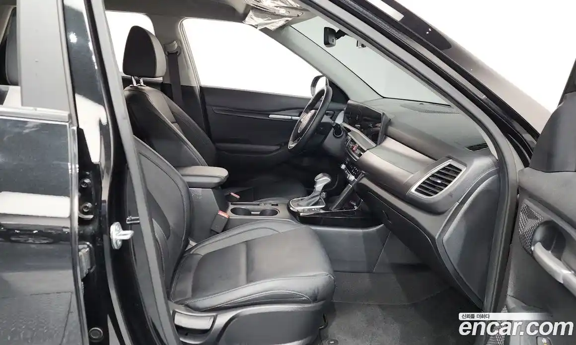 Kia Seltos 2023 1.6 Автомат в Москве № 14328, фото 8