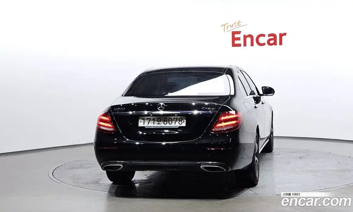 Mercedes-Benz E-Class 2020 2.0 Автомат в Москве № 143626, фото 13