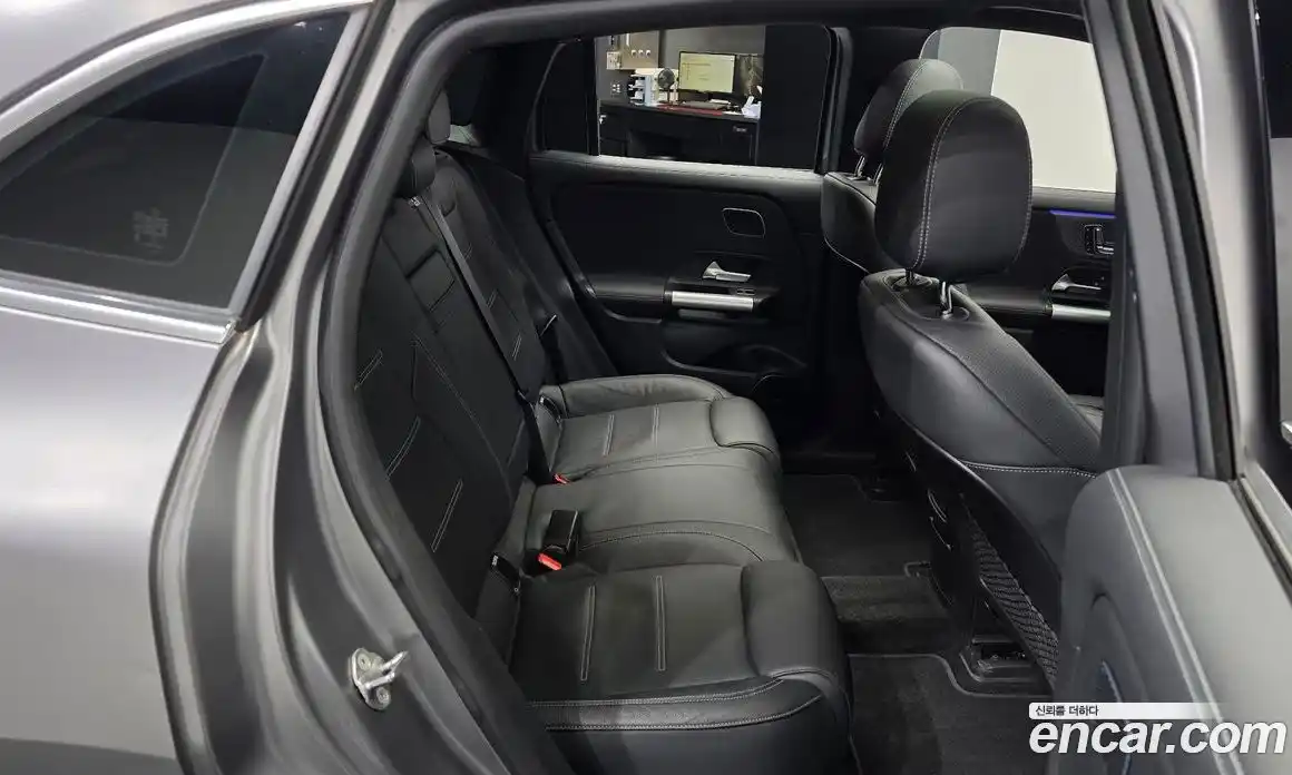 Mercedes-Benz EQA 2023 0.2 Автомат в Москве № 143660, фото 20