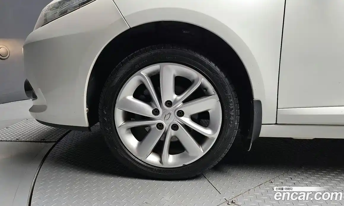 Renault SM3 2014 1.6 Автомат в Москве № 147976, фото 15