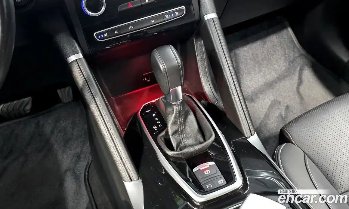 Renault QM6 2022 2.0 Автомат в Москве № 148513, фото 9