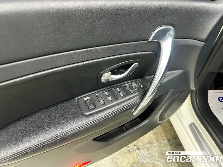 Renault SM5 2011 2.0 Автомат в Москве № 152727, фото 10