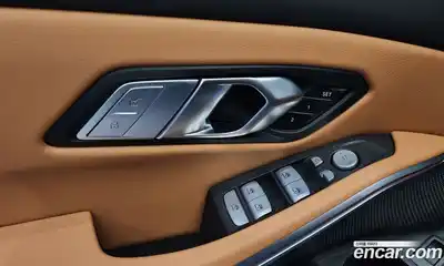 BMW 3-Series 2023 2.0 Автомат в Москве № 154294, миниатюра 7