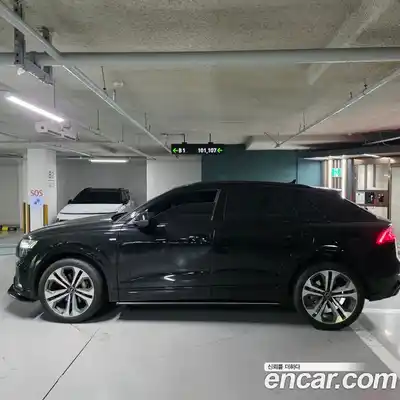 Audi Q8 2023 3.0 Автомат в Москве № 155576, миниатюра 4