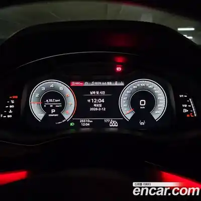 Audi Q8 2023 3.0 Автомат в Москве № 155576, миниатюра 5