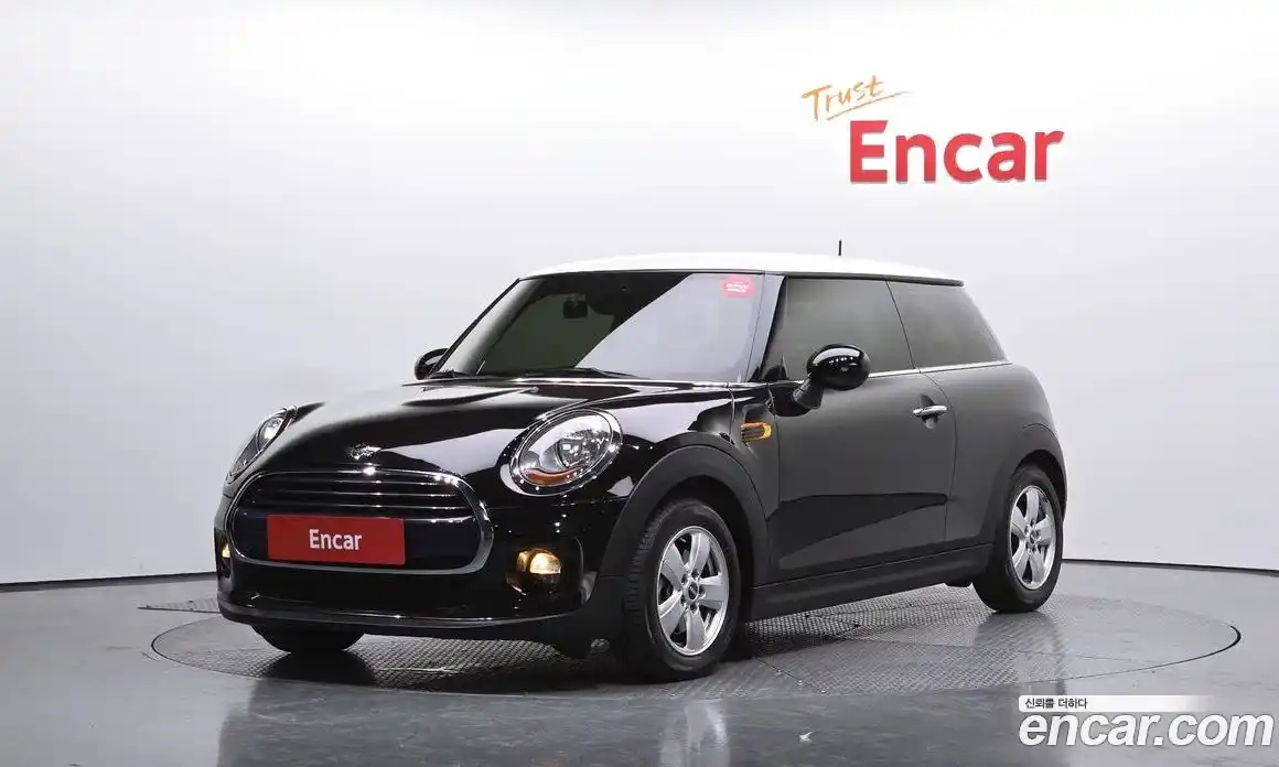 Mini Cooper 2017 1.5 Автомат в Москве № 156452, фото 1