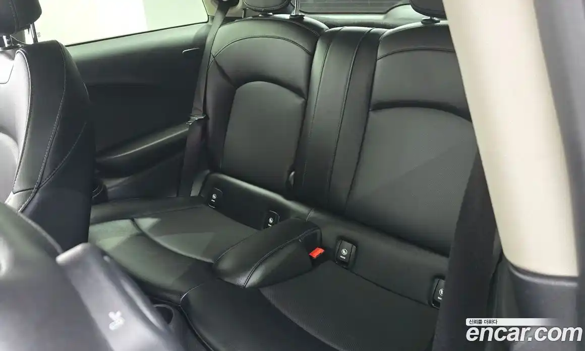 Mini Cooper 2017 1.5 Автомат в Москве № 156452, фото 12