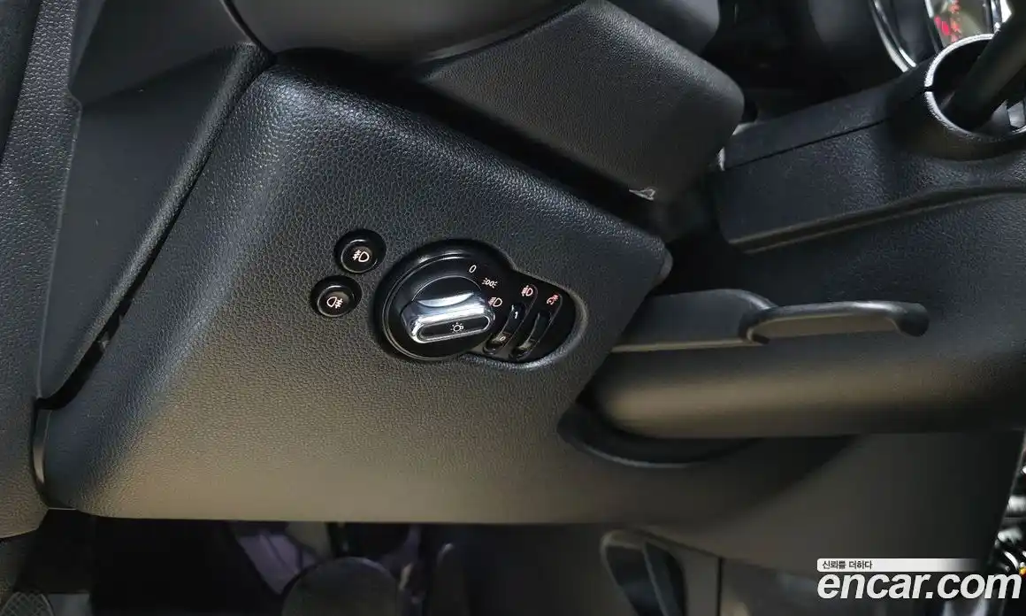 Mini Cooper 2017 1.5 Автомат в Москве № 156452, фото 14