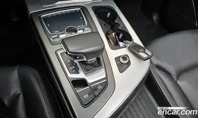 Audi Q7 2019 2.0 Автомат в Москве № 159117, миниатюра 5