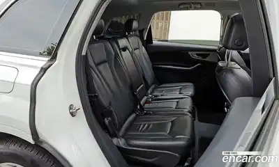 Audi Q7 2019 2.0 Автомат в Москве № 159117, миниатюра 8