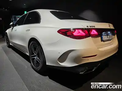 Mercedes-Benz E-Class 2025 2.0 Автомат в Москве № 160042, миниатюра 4