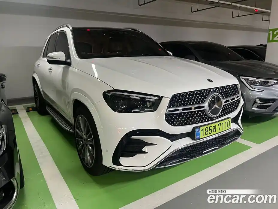 Mercedes-Benz GLE-Class 2025 3.0 Автомат в Москве № 160122, фото 3