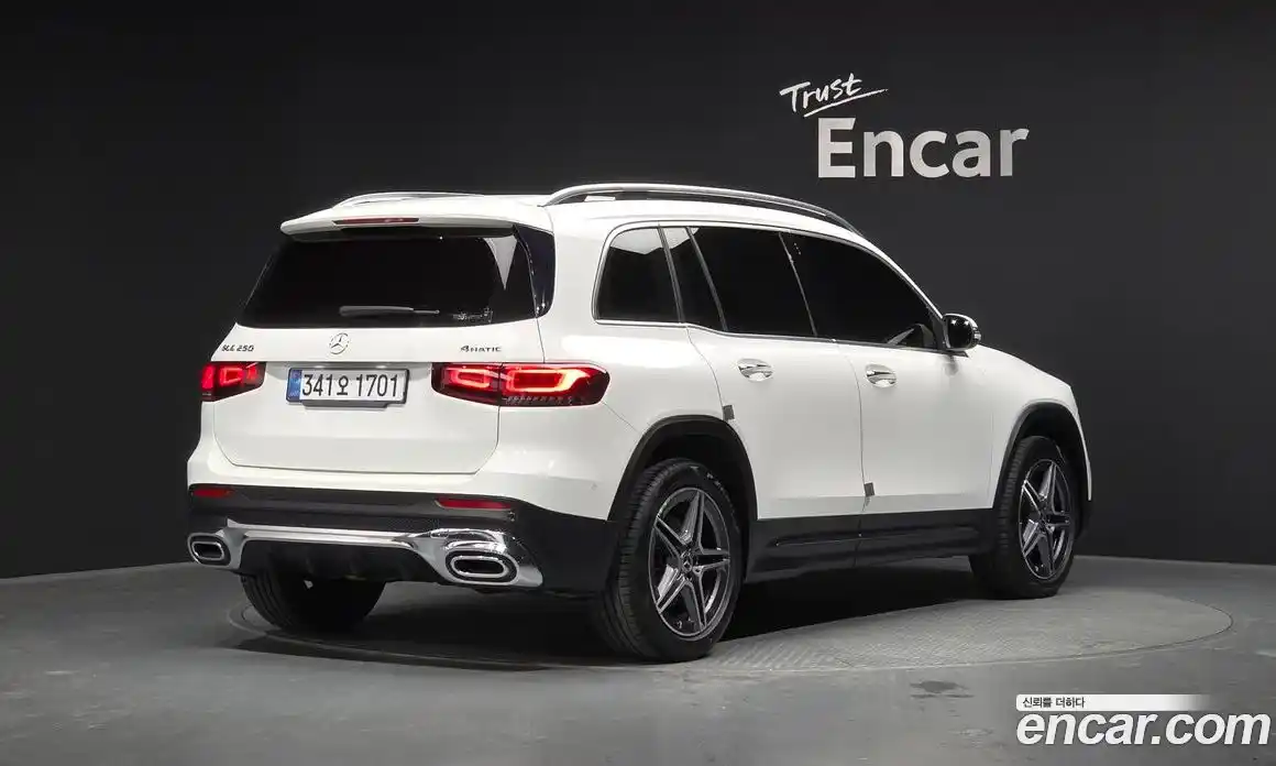 Mercedes-Benz GLB-Class 2022 2.0 Автомат в Москве № 160302, фото 17