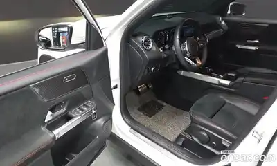 Mercedes-Benz GLB-Class 2022 2.0 Автомат в Москве № 160302, миниатюра 4