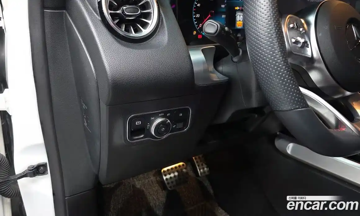 Mercedes-Benz GLB-Class 2022 2.0 Автомат в Москве № 160302, фото 6