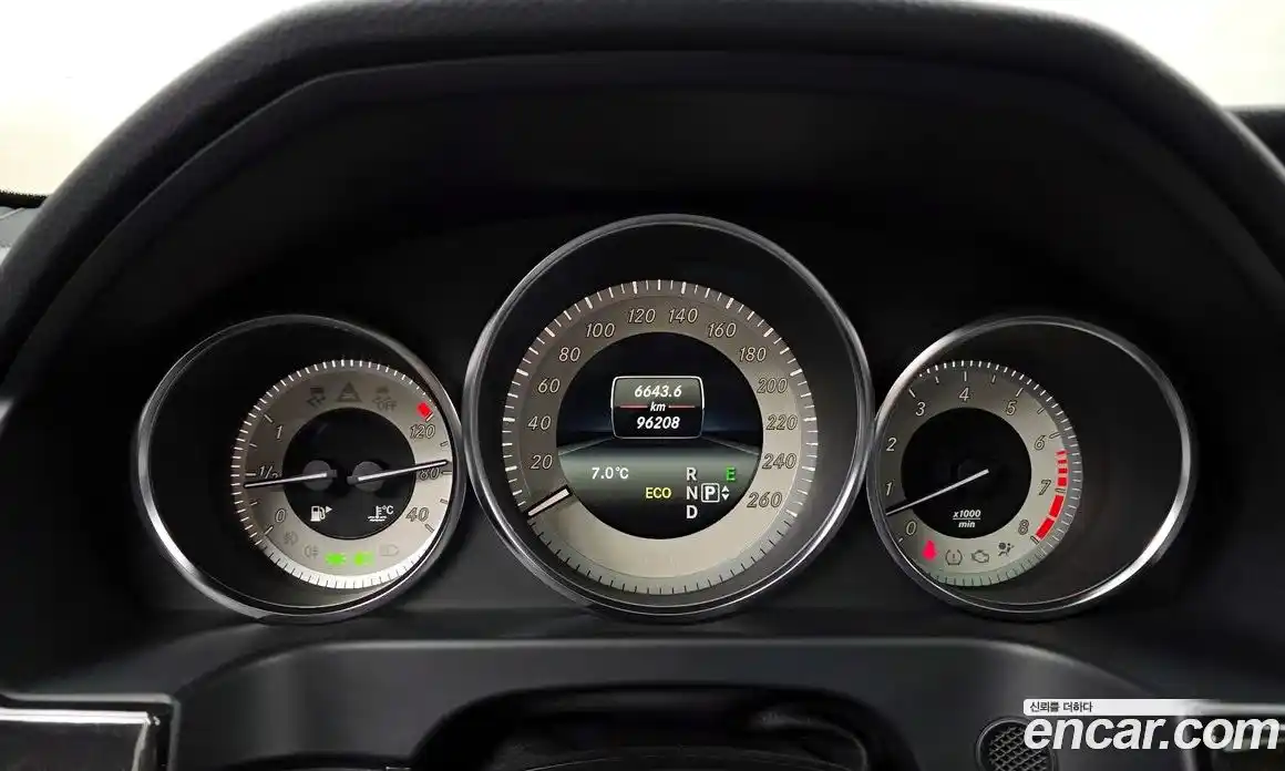 Mercedes-Benz E-Class 2014 3.5 Автомат в Москве № 160468, фото 11