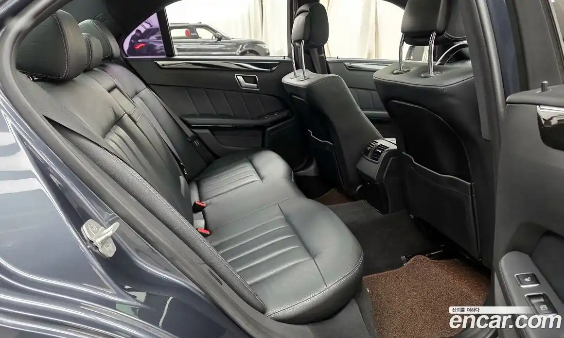 Mercedes-Benz E-Class 2014 3.5 Автомат в Москве № 160468, фото 16