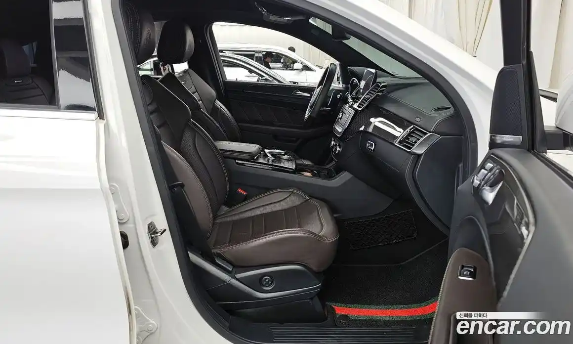 Mercedes-Benz GLE-Class 2019 5.5 Автомат в Москве № 160695, фото 18